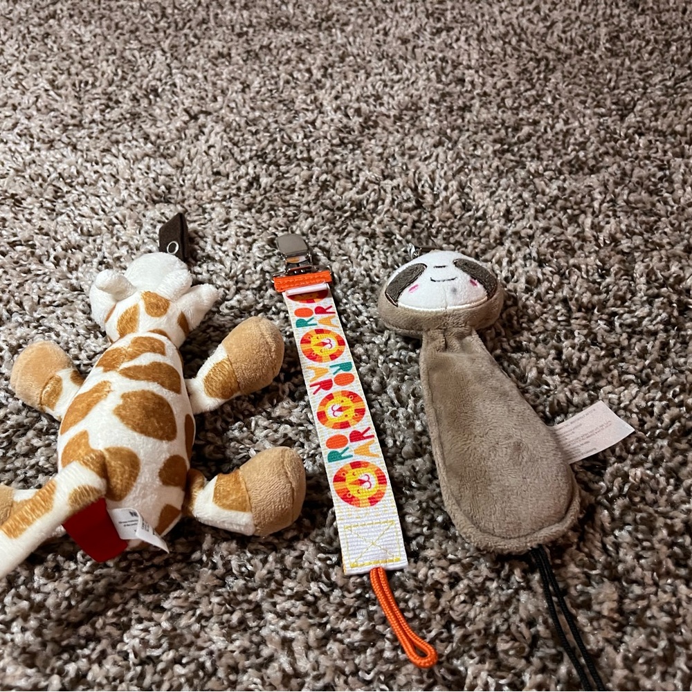 Pacifier clips - Picture 2 of 9